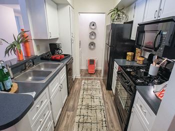 Black Appliance Package *