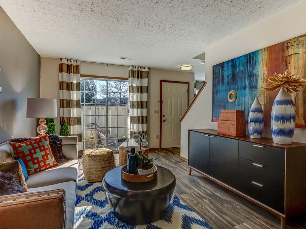 Living room 1 at Bedford Commons Apartments & Heathermoor Apartments, Columbus, OH