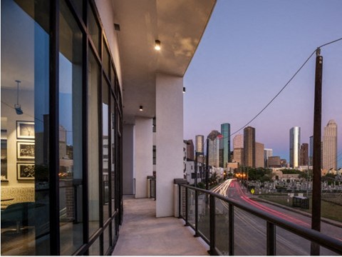 evening skyline view of the city at Tinsley on the Park apartments in Houston