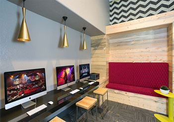 business center at Retreat Westminster Center apartments