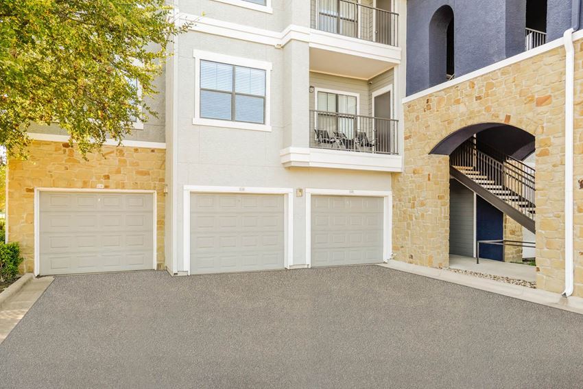 Palm Valley Apartments, 1301 N AW Grimes Blvd., Round Rock, TX RentCafe