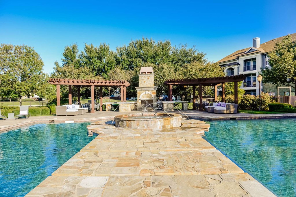 Palm Valley apartments swimming pool