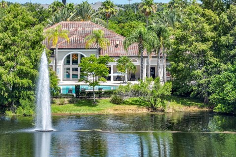 the pond at Verano apartments