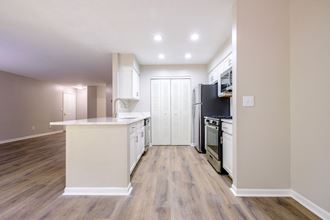 1390 Christopher Wren Dr 1-2 Beds Apartment for Rent - Photo Gallery 4
