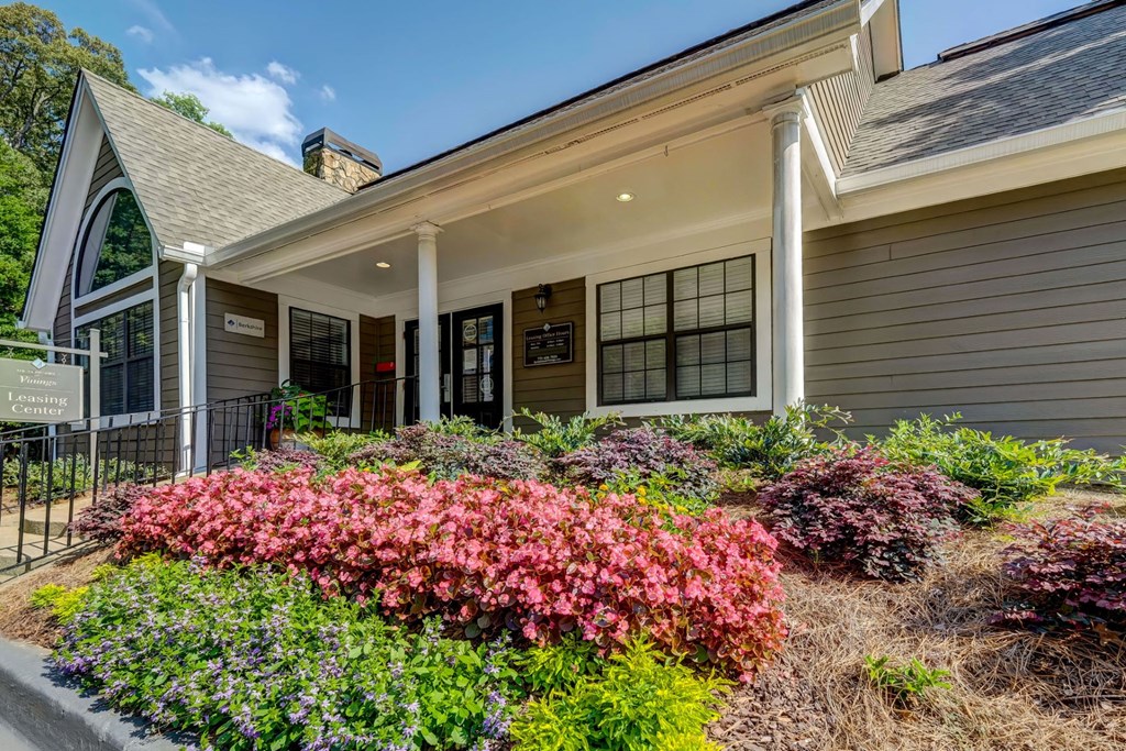 Berkshires at Vinings leasing office