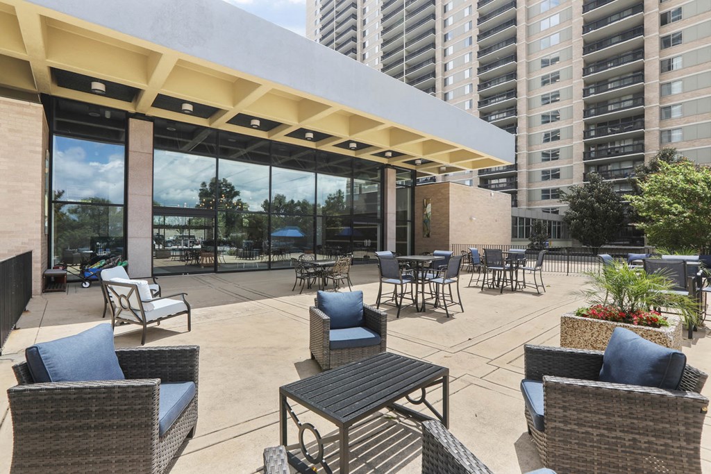 Skyline Towers apartments outdoor lounging and conversation areas