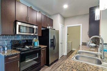 Terrastone Travesia luxury kitchen