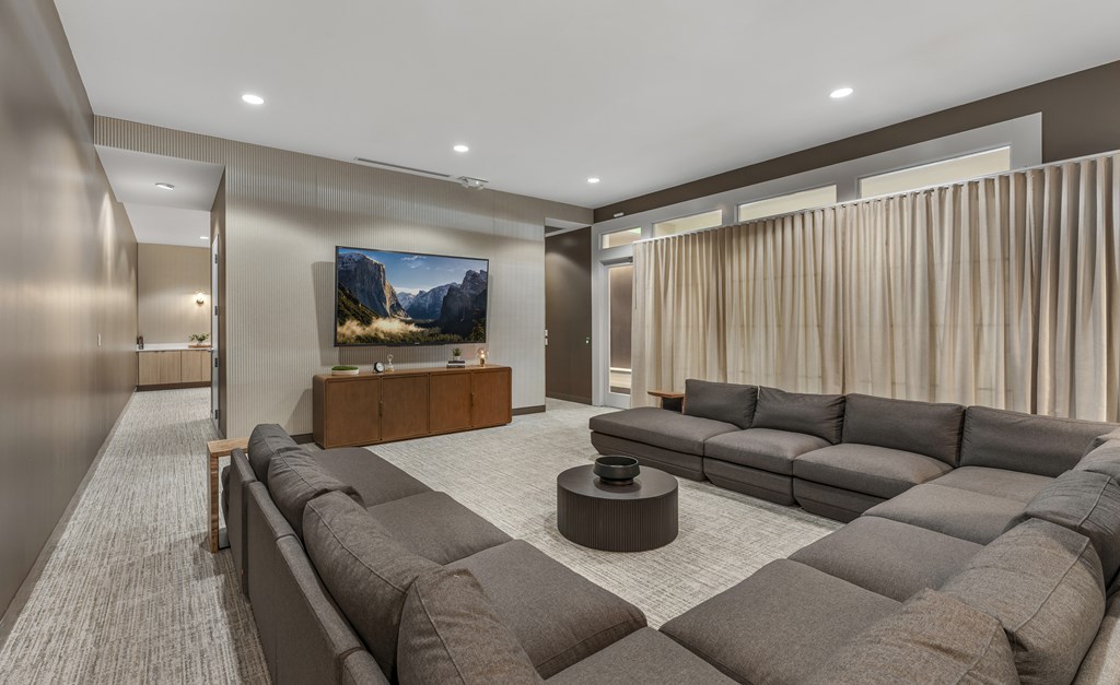 75 Tresser Blvd Apartments