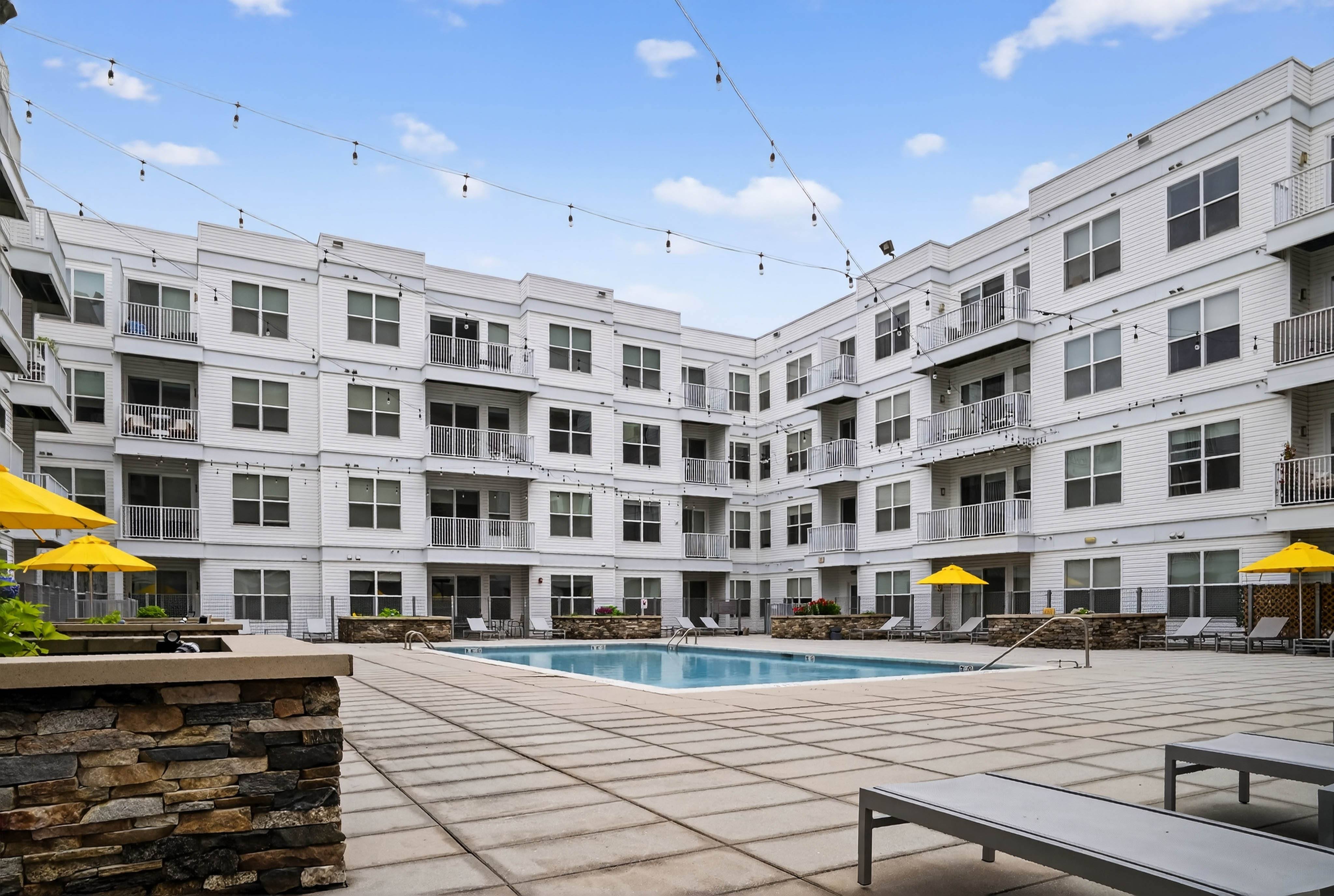 75 Tresser Blvd Apartments