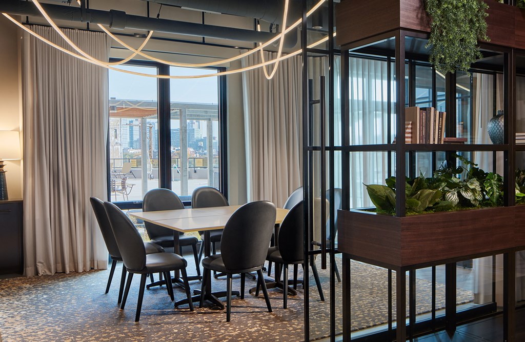 Westerly Luxury River West Apartments - Conference Room