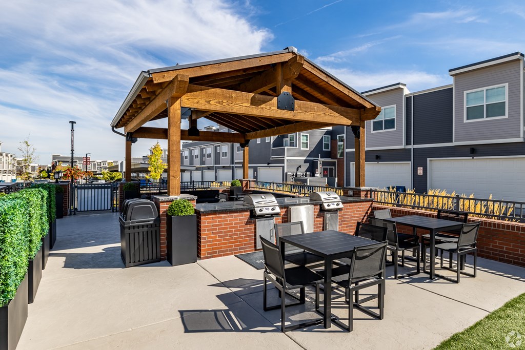 Brownstones At Palisade Park