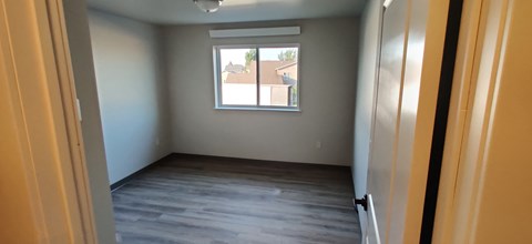 Image of bedroom with window