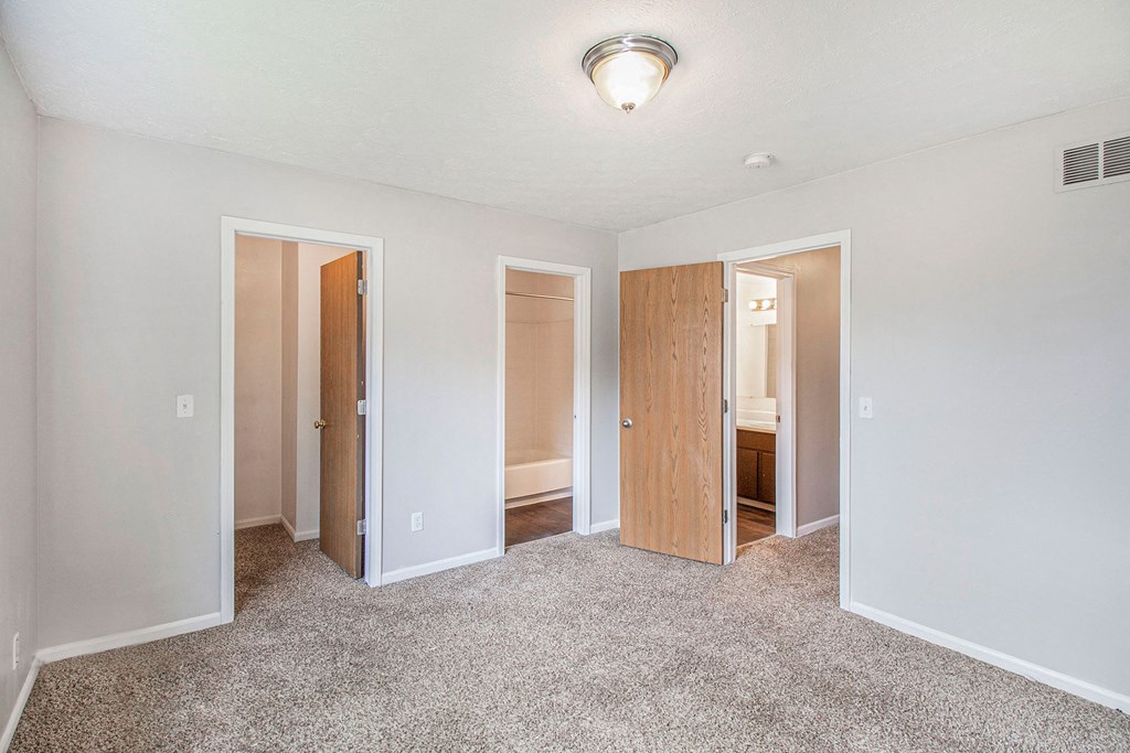 Room, bathroom, closets