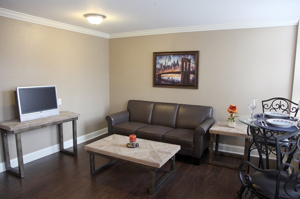 Living Room, spacious