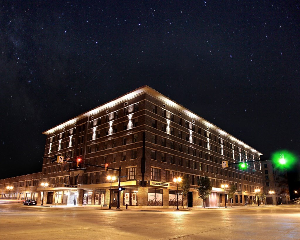 Bancroft Building, night time, lights