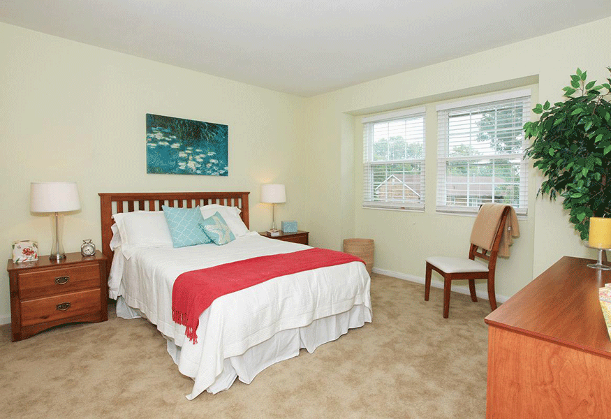 at Red Coach Village, Springfield, 45503