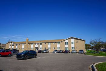 huntington club apartments 28801 imperial dr warren mi rentcafe