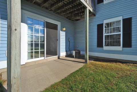 Apartments with a patio in Kalamazoo. Apartments with a patio near WMU.