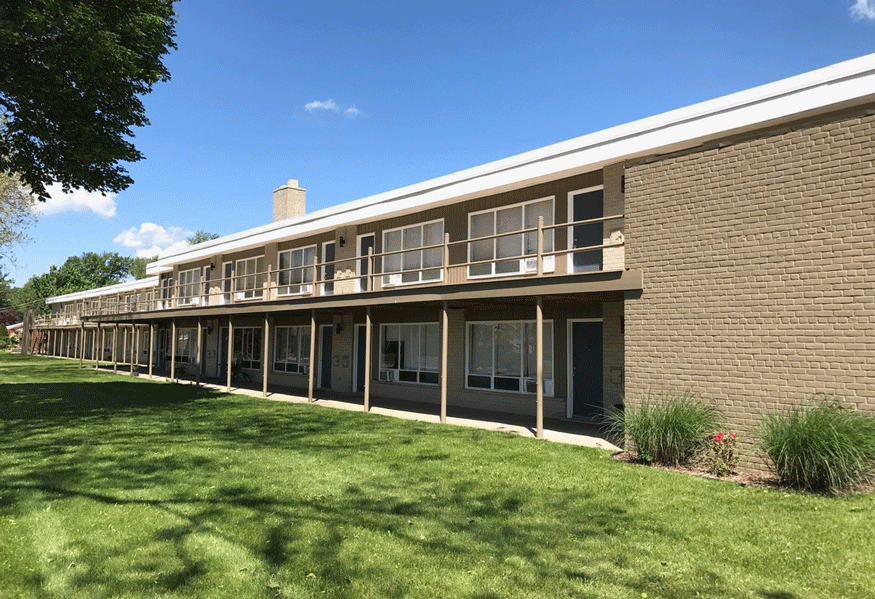 at Silverstone Apartments, Warren, 48092