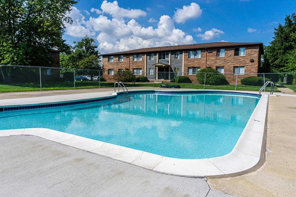 swimming pool at Golf Manor Apartments in Roseville, Michigan