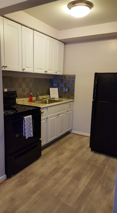 at Silverstone Apartments, Warren, MI, 48092