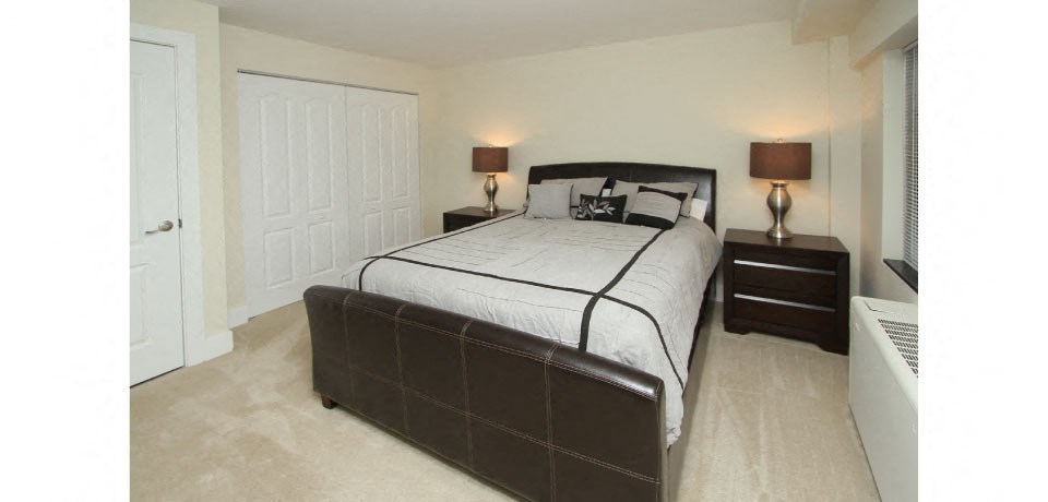 at Lovell Square, Kalamazoo, MI, 49007