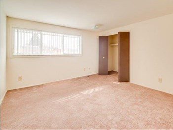 at Carriage House Apartments, Flint