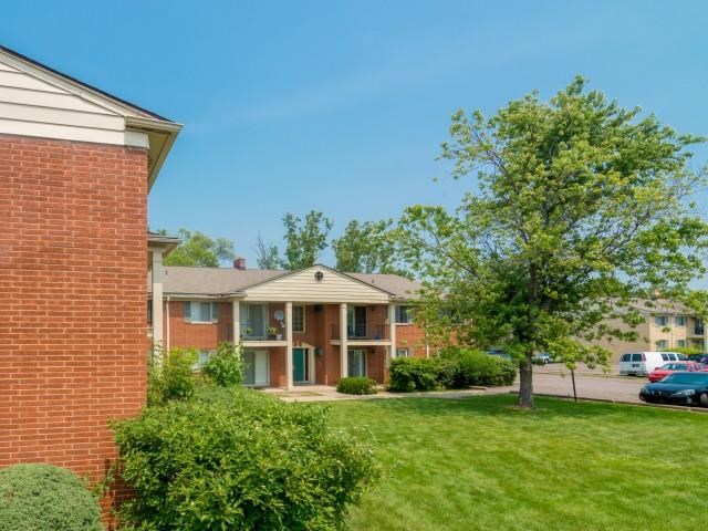 at Riverstone, Michigan, 48033