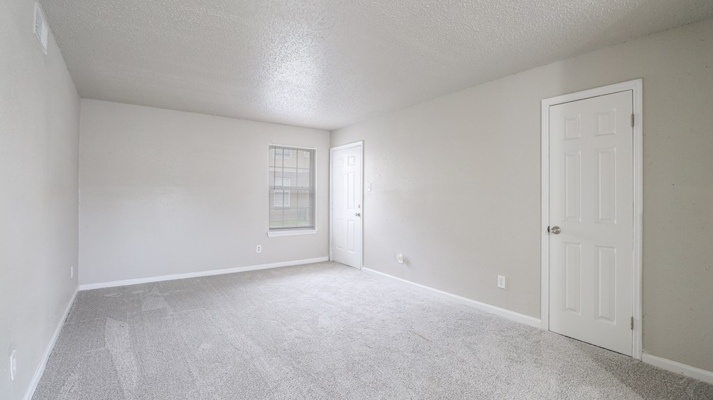 pet-friendly apartment with spacious bed rooms in pascagoula