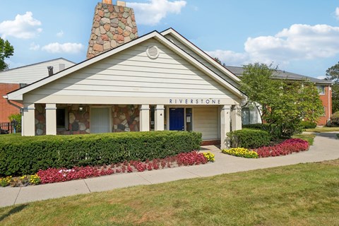 Leasing office at Riverstone Apartments in Southfield, MI