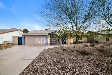 5423 S Palm Dr 3 Beds Apartment for Rent