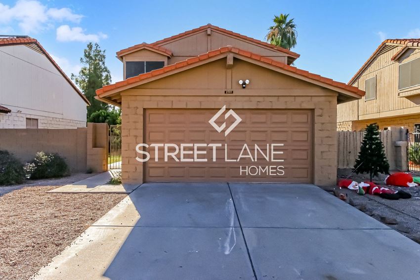 2717 W ESTRELLA Drive 3 Beds House for Rent - Photo Gallery 1