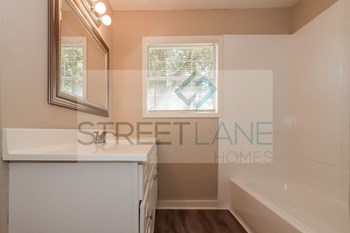 2922 Knotty Oaks Trl 3 Beds House for Rent - Photo Gallery 5