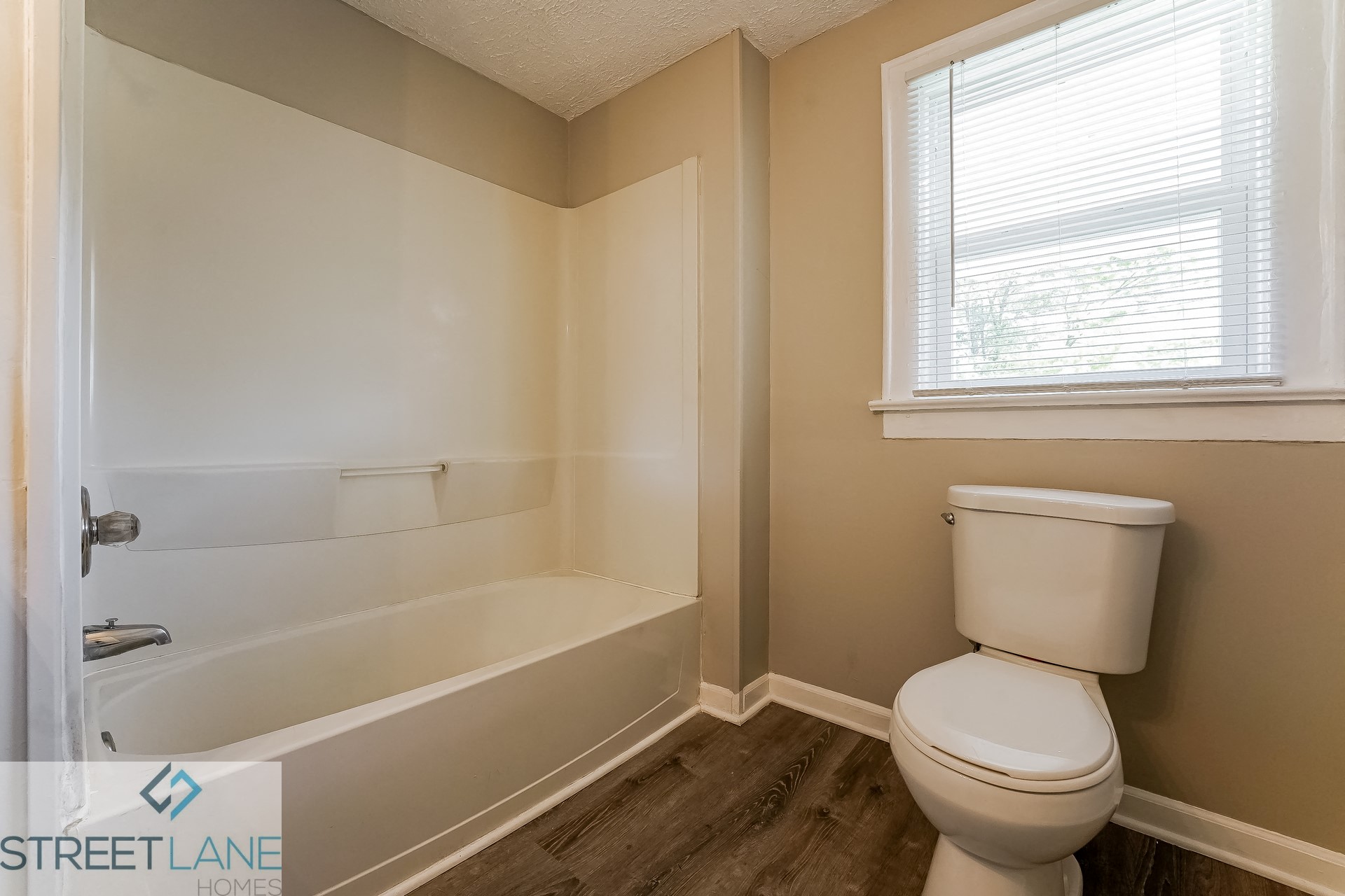 723 S Richardson Ave