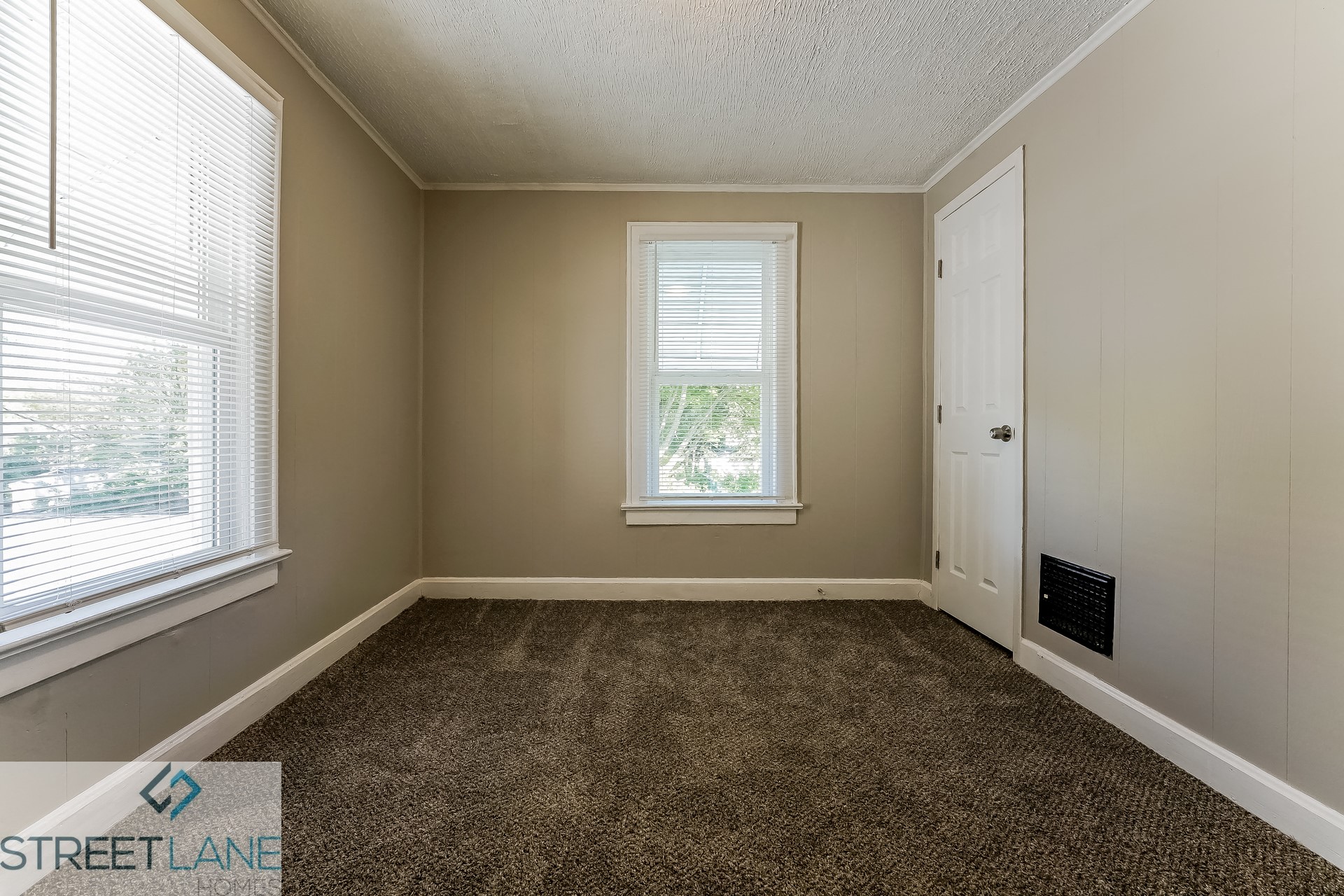 723 S Richardson Ave