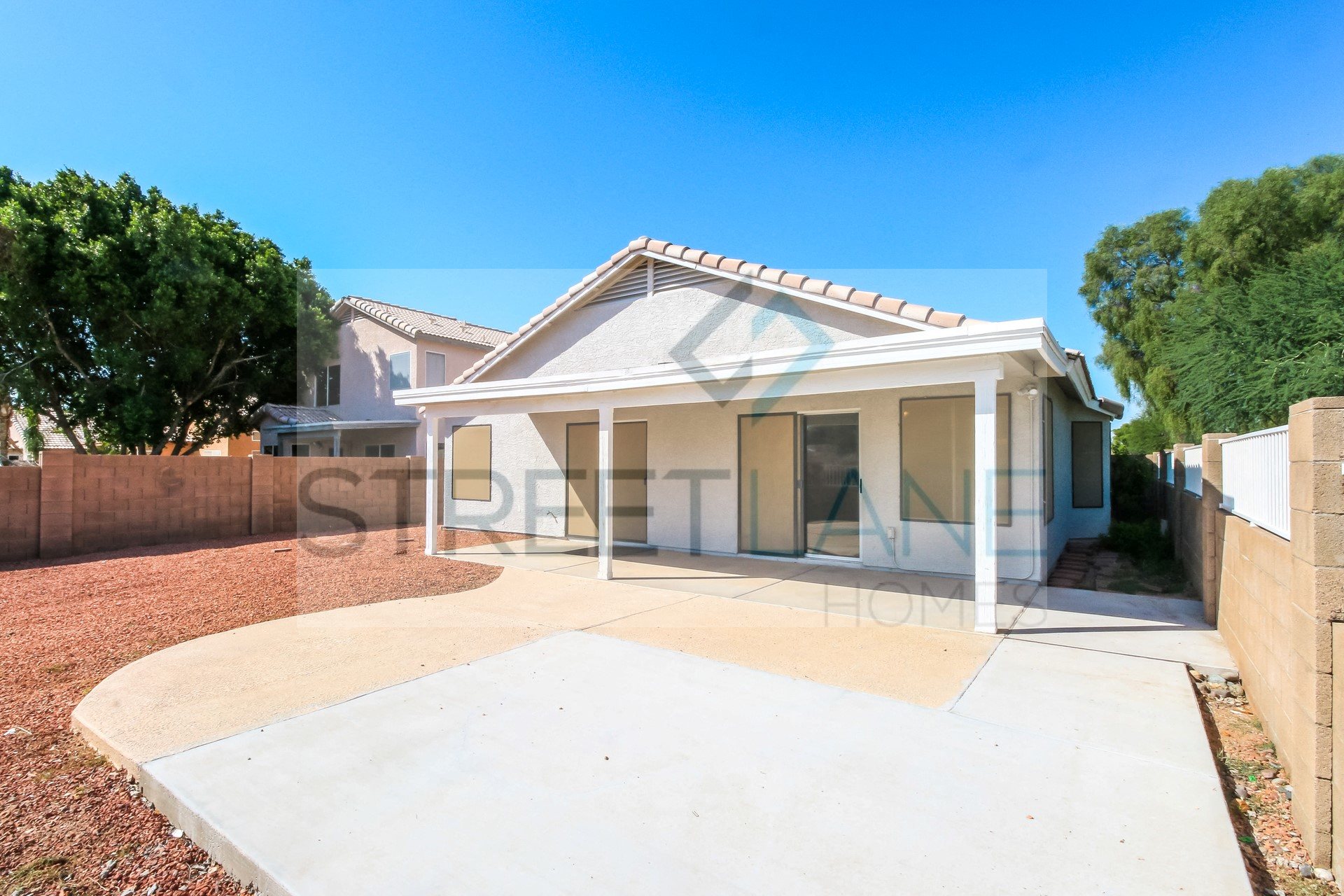 4921 East Hilton Avenue