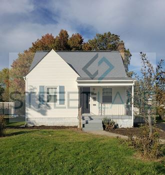 1734 E Lakeview 3 Beds Apartment for Rent