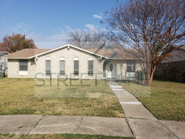 1825 Crockett 3 Beds House for Rent Photo Gallery 1