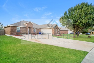 311 Shadow Bend 3 Beds House for Rent - Photo Gallery 1
