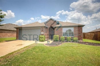 2004 Jessica 3 Beds House for Rent