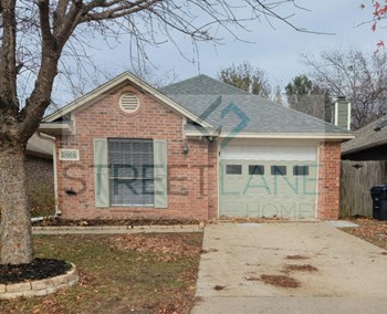 2005 Mack 3 Beds House for Rent
