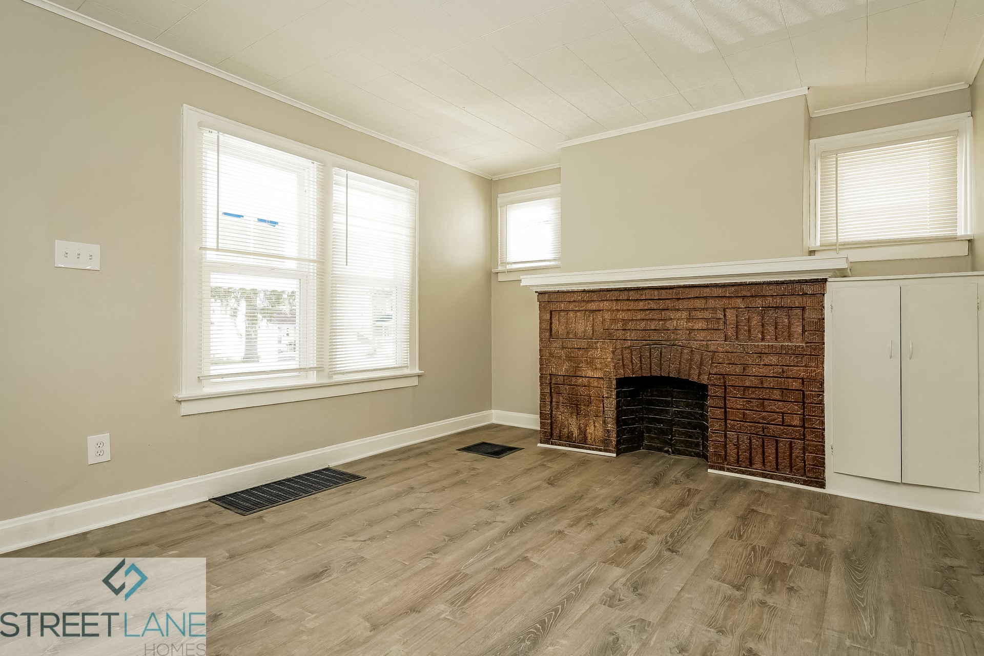 723 S Richardson Ave