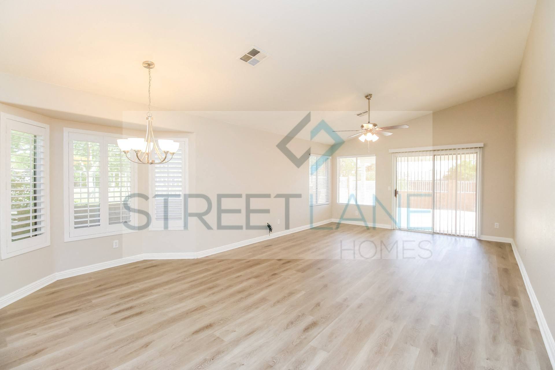 4921 East Hilton Avenue