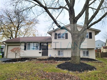 4539 Paxton S 3 Beds House for Rent