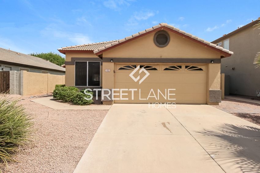 481 N JOSHUA TREE Lane 3 Beds House for Rent - Photo Gallery 1
