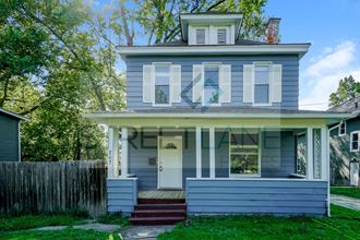 807 College 3 Beds Apartment for Rent