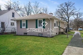 2383 HIAWATHA PARK DR 1 Bed House for Rent