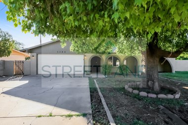 1350 S HARRIS Drive 3 Beds House for Rent Photo Gallery 1