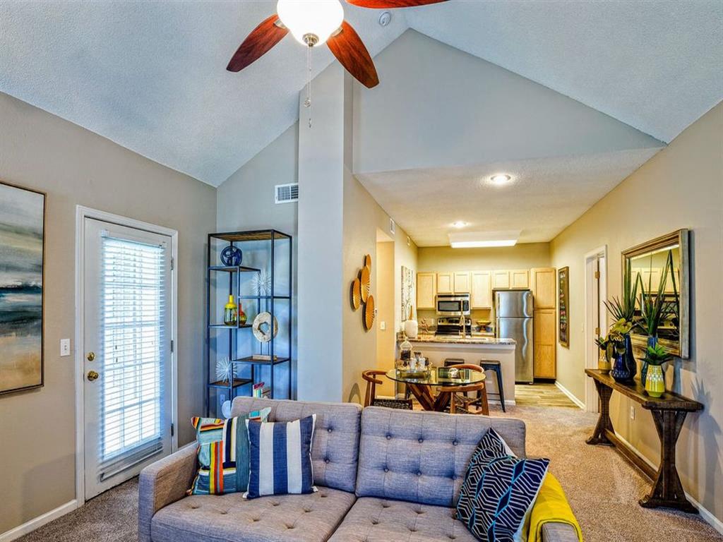 Bradford Pointe Apartments, 11001 W. 133rd Terrace, Overland Park, KS