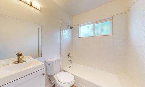 400 N Los Robles Ave